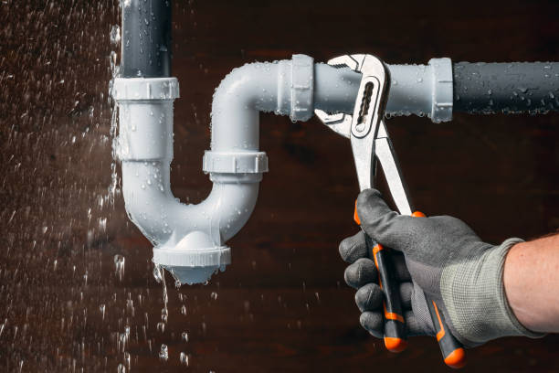 Professional Drain Cleaning technician working in Durant, FL